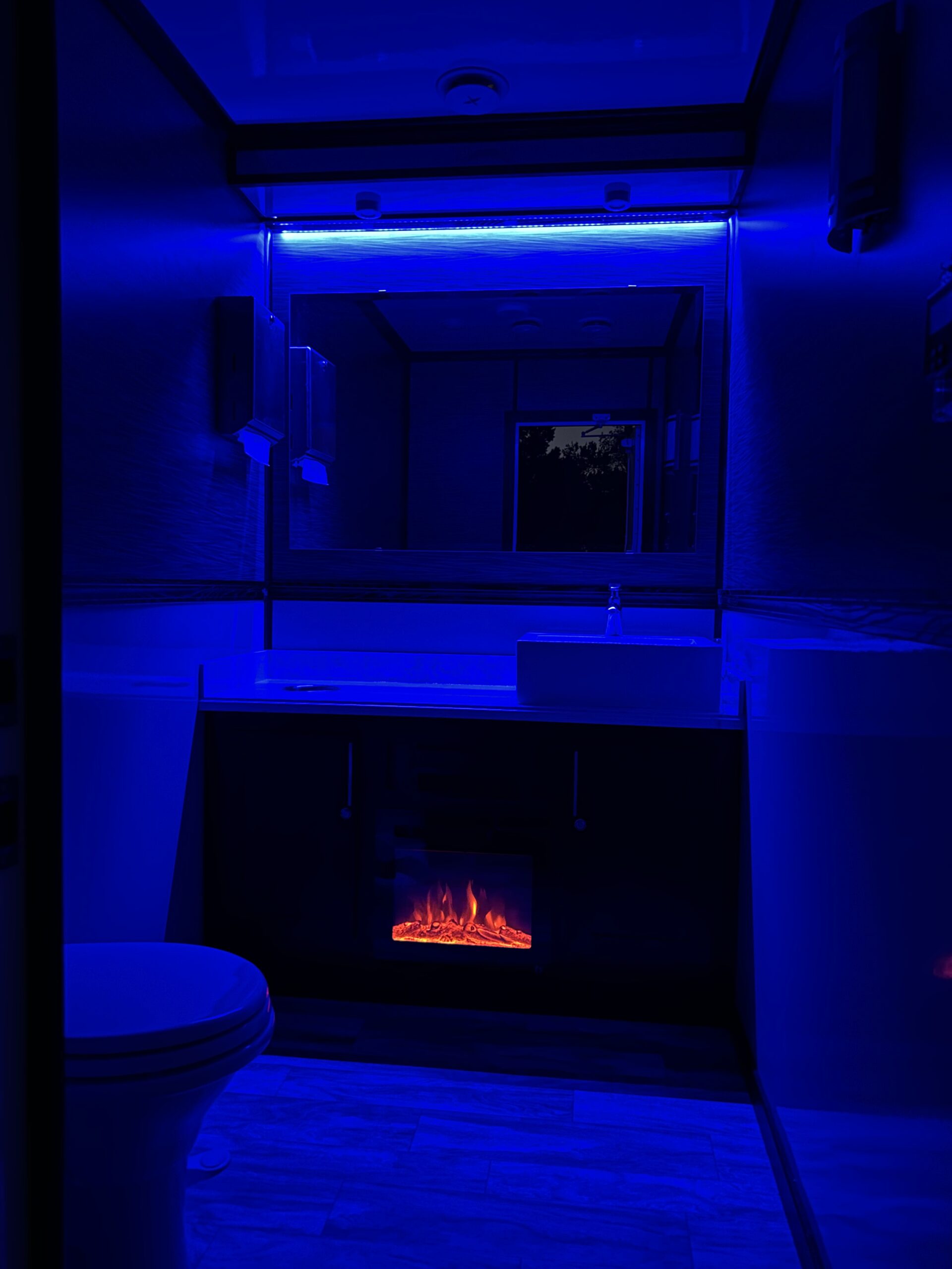 2_Stall_Restroom_Trailer_Lighting_Fireplace